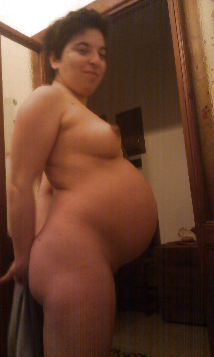 Pregnant #34641300