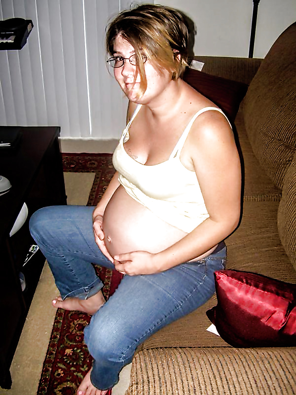 Pregnant #34641406