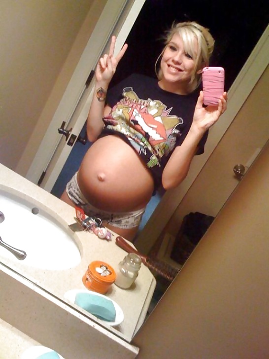 Pregnant #34641594