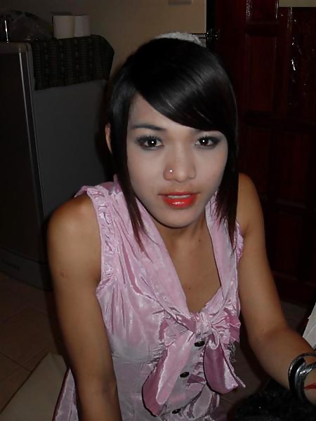 Ladyboy nella vita quotidiana - parte 06
 #25024382