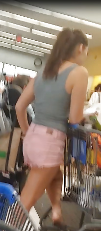 Walmart viaje 07032014 hottie en pantalones cortos de color rosa
 #29695091