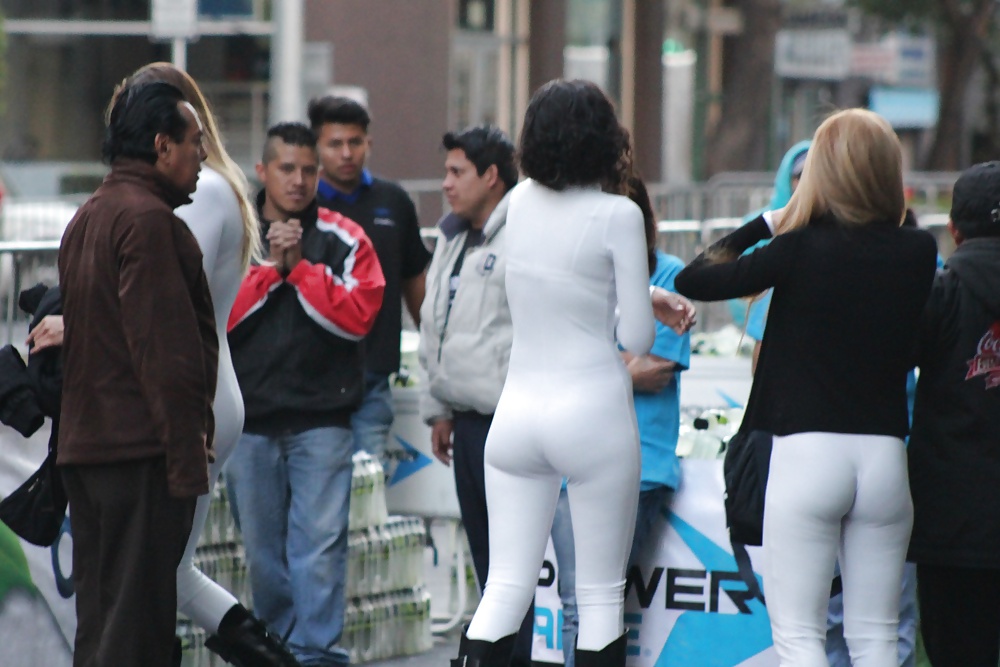 Edecanes en blanco (part 1) #31388854