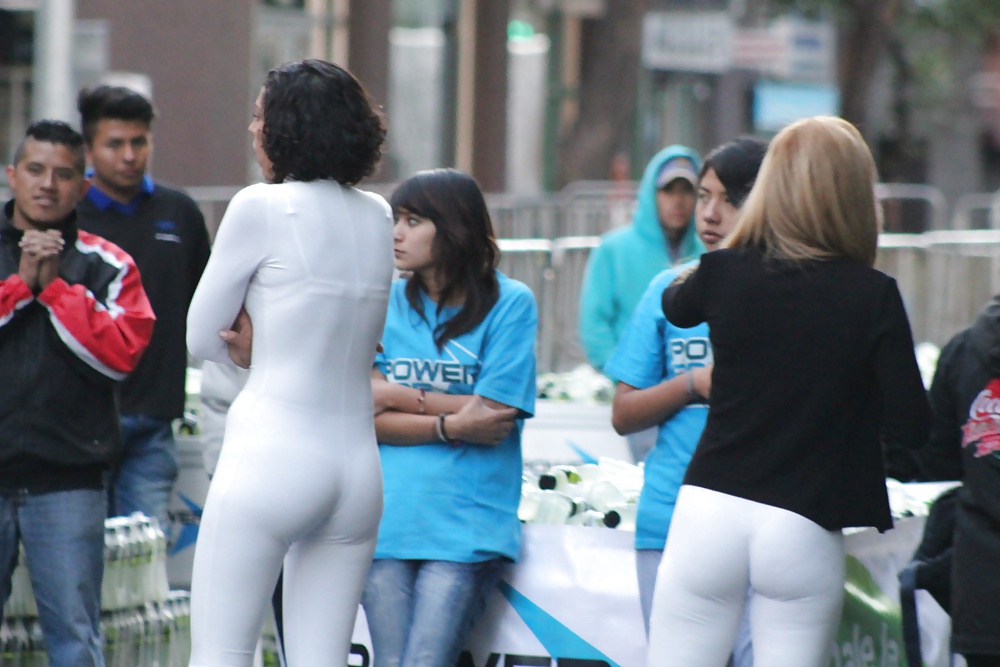 Edecanes en blanco (part 1) #31388859