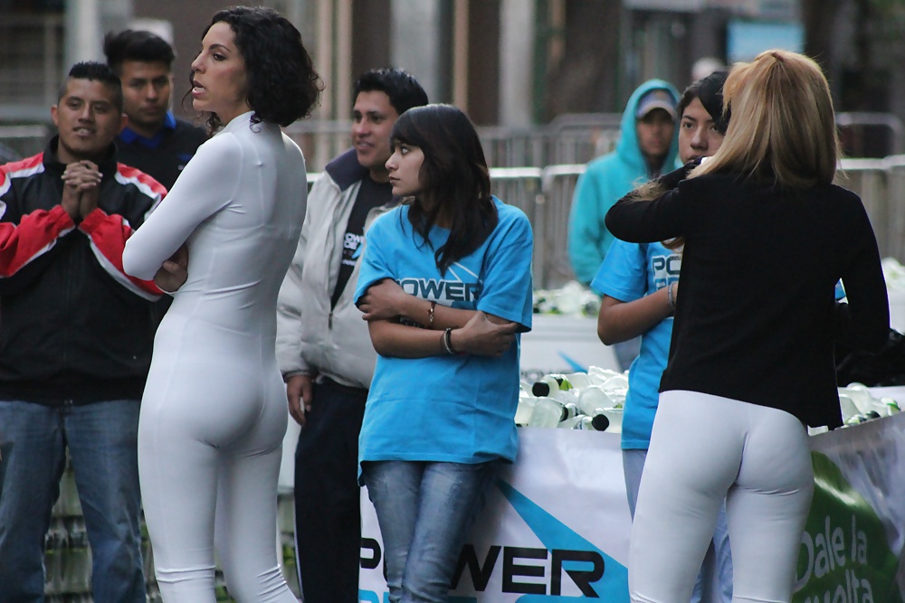 Edecanes en blanco (part 1) #31388860