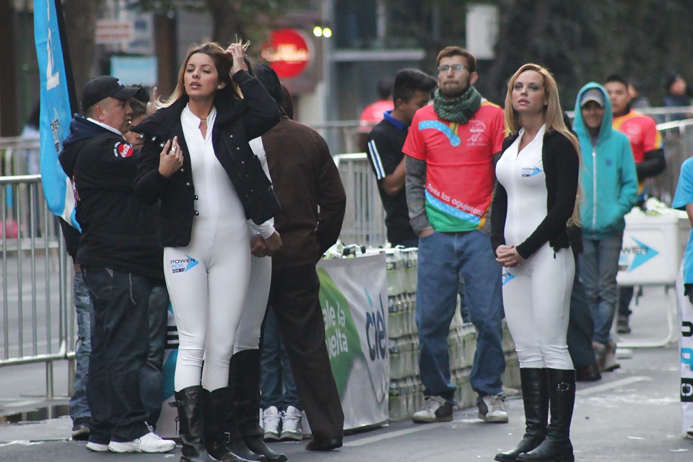 Edecanes en blanco (part 1) #31388865