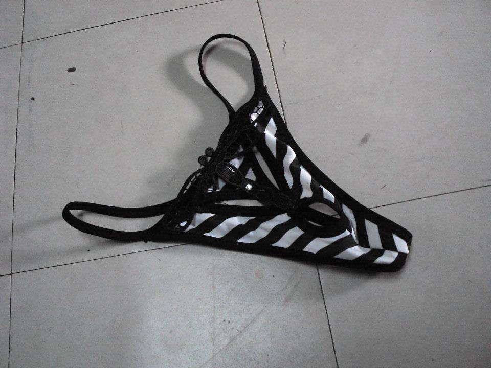 Tangas #24315759