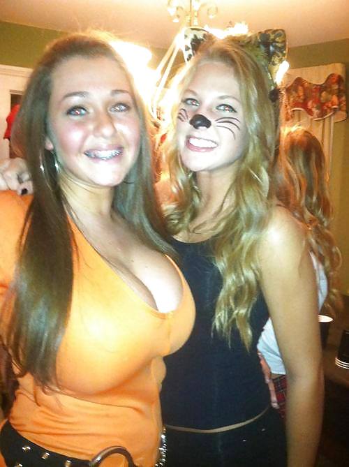 Huge racks and tiny teens #36863687