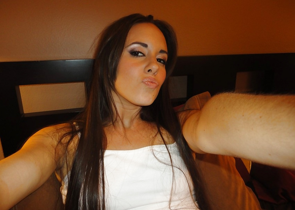 Pretty girl gets fucked
 #39555964