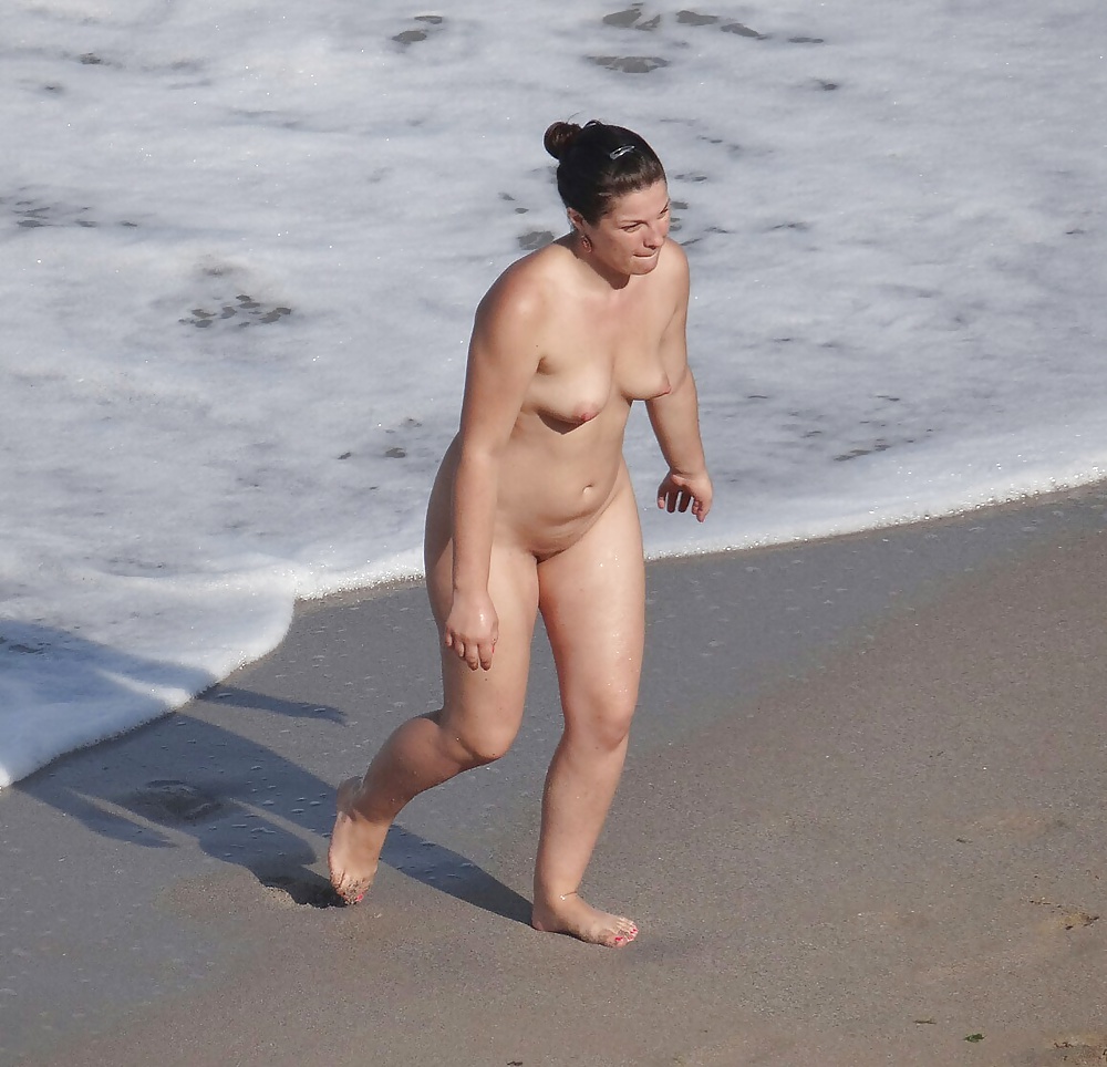 Nudist Sexy MILF on the Beach #38824243