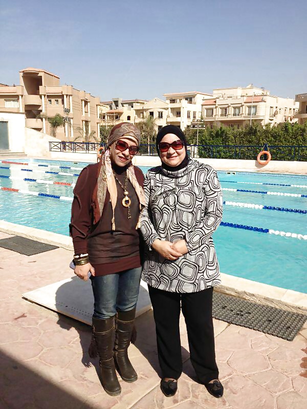 La sexy insegnante araba hijab di mio figlio 
 #27865621