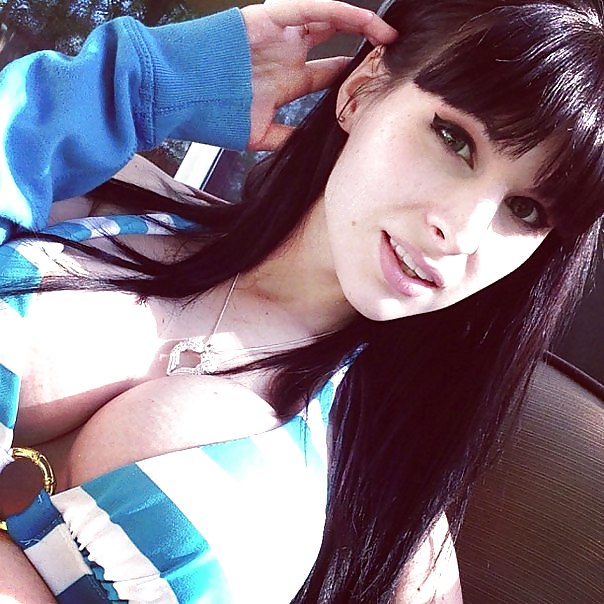 TS Bailey Jay, she gives me a hard-on! #25048085