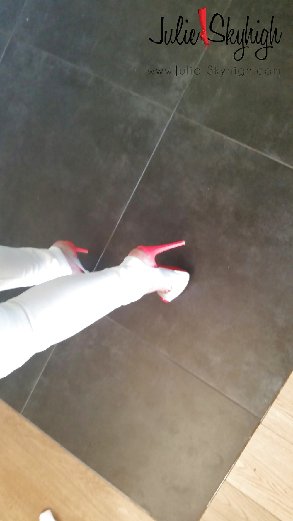 Puta traviesa lista para tomar una polla todo el día
 #26999581