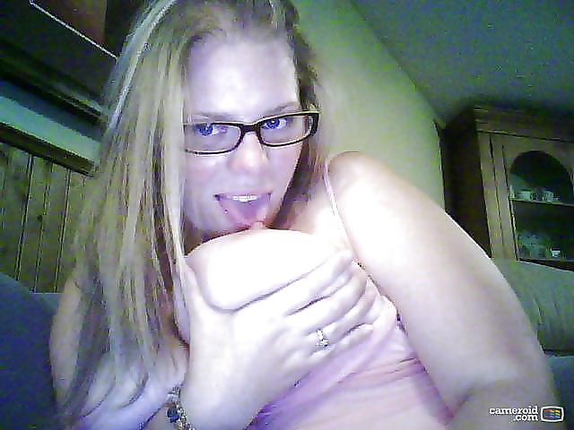 おっぱい吸いまくり3
 #35410193