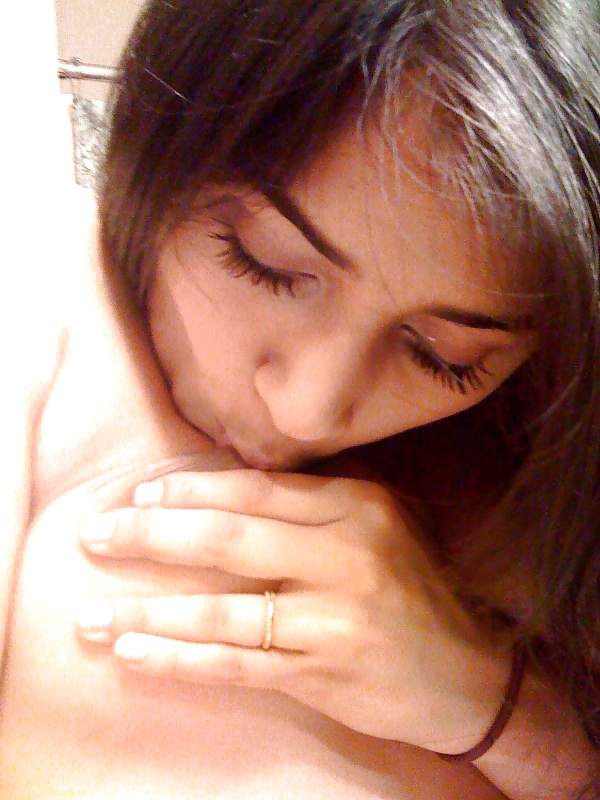 おっぱい吸いまくり3
 #35410255