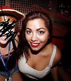 Algo de mi (no desnuda, lo siento)
 #24073616
