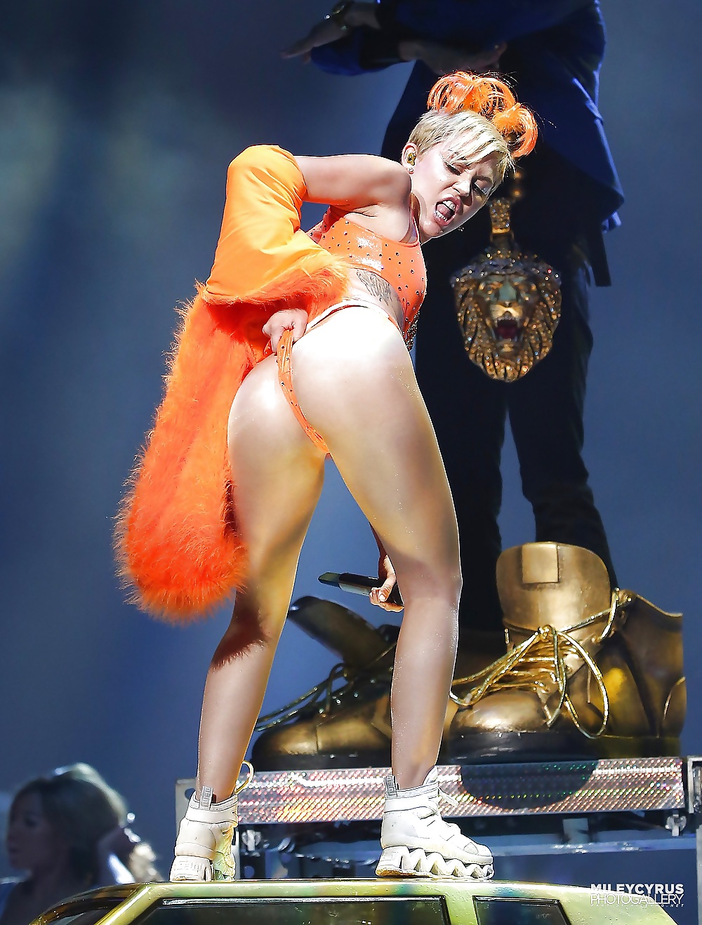 Miley cyrus #40608563