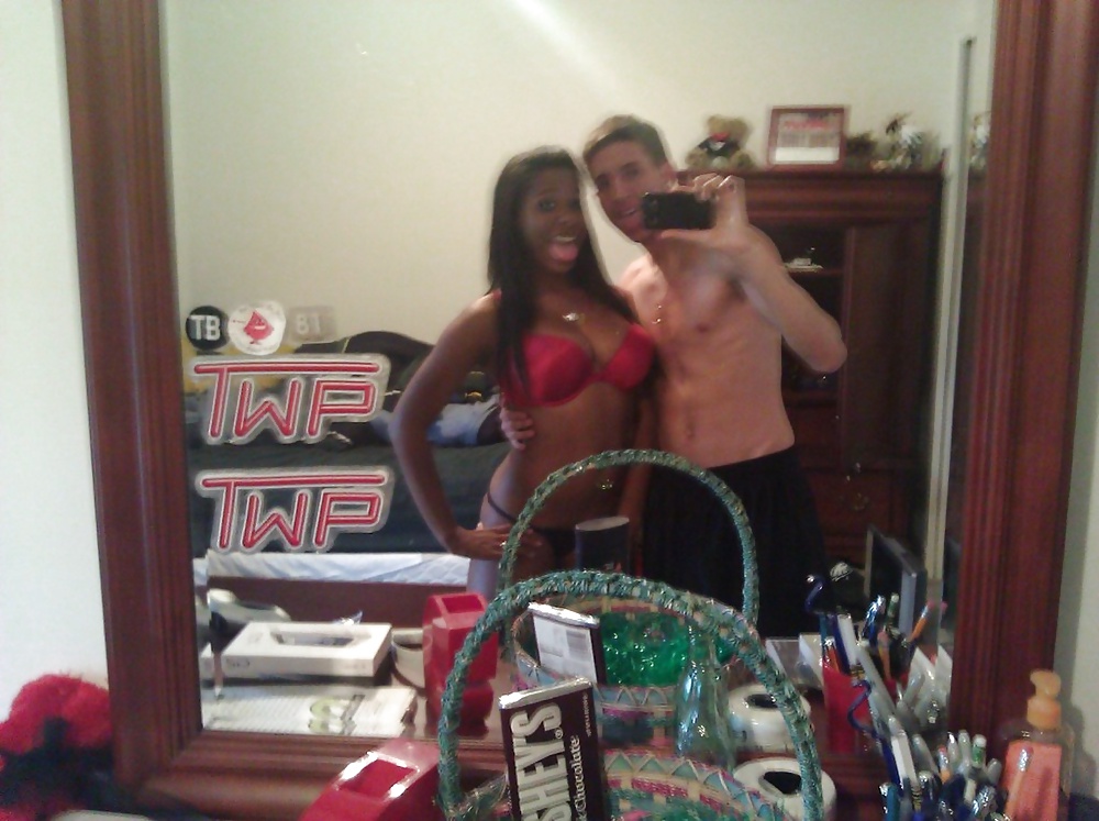 bianca r.と呼ばれるアメリカ人の女の子。
 #32122457