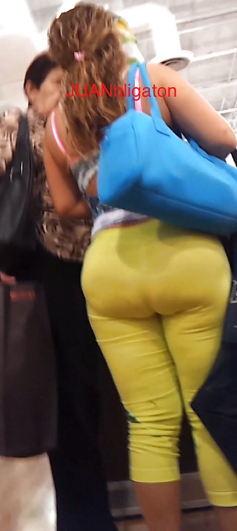 FAT Booty MEXICAN mature in leggings! VOYEUR CANDID #26809010
