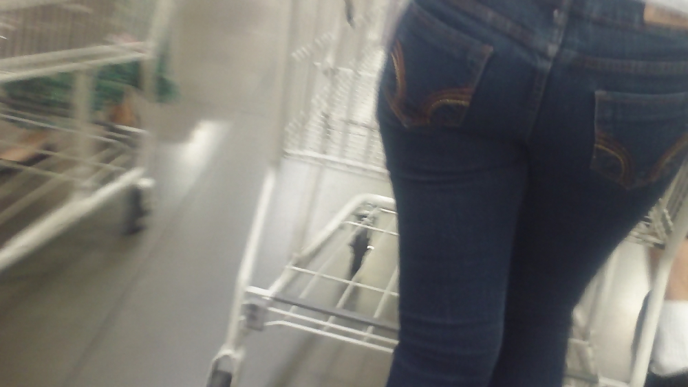 Miss Perfect tight ass & butt in Jeans at the store