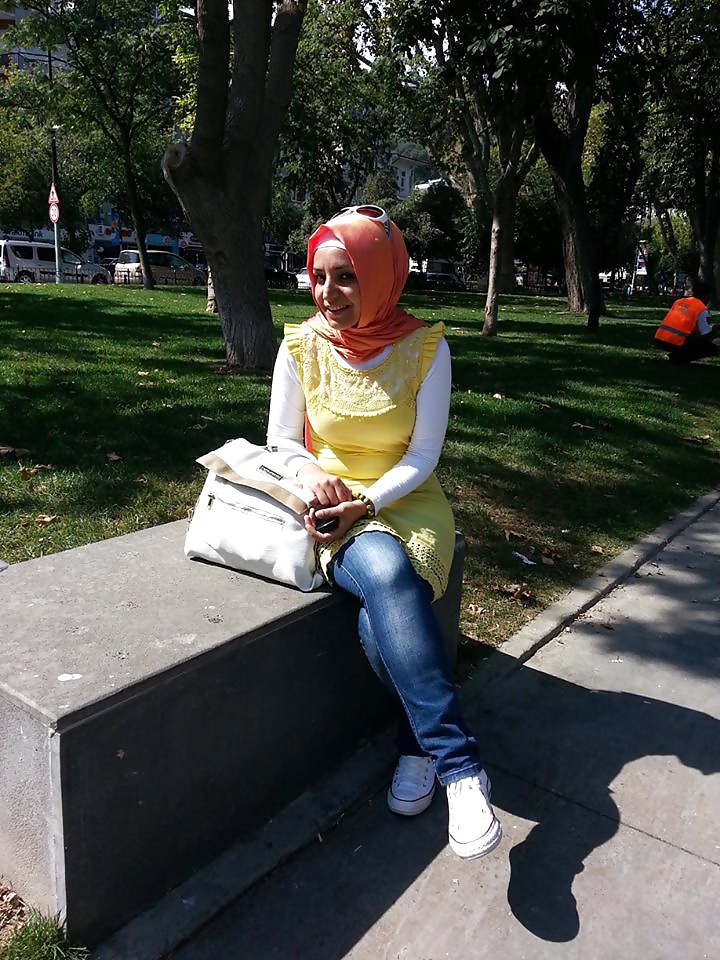 Die Schnittstelle Turbanli Türkisch Hijab Indische Sitzen #31757521