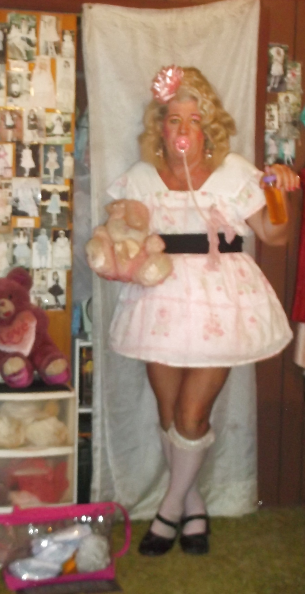 Sissy Stiefmütterchen - Erwachsene Kleines Mädchen #38738047