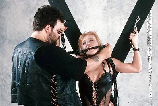 Putas en bondage
 #33670763