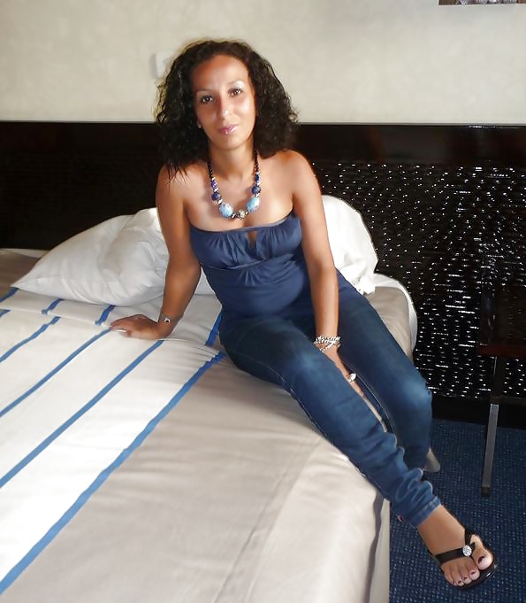 Sexy beurette
 #23976063