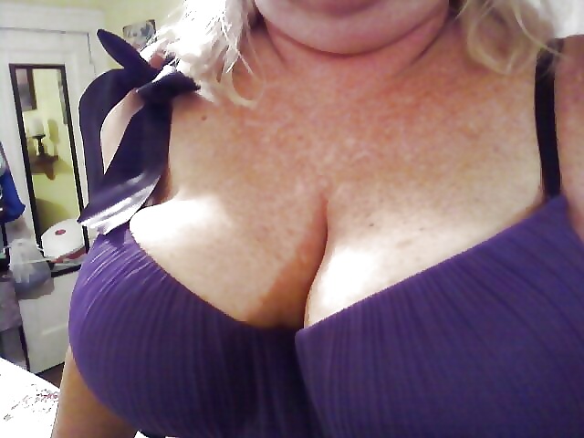 Mein Favorit Bbw Oma (große Brüste, Spaltung Und Nicht Nackt) #37841413