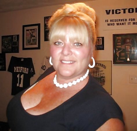 My Favourite BBW Granny (Big Boobs, Cleavage & Non-nude) #37841540