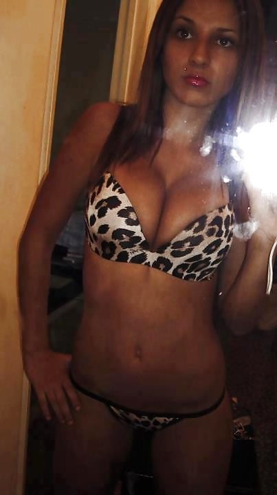 Horny Babes Avec Grosse Poitrine Un Big Butts #39065933