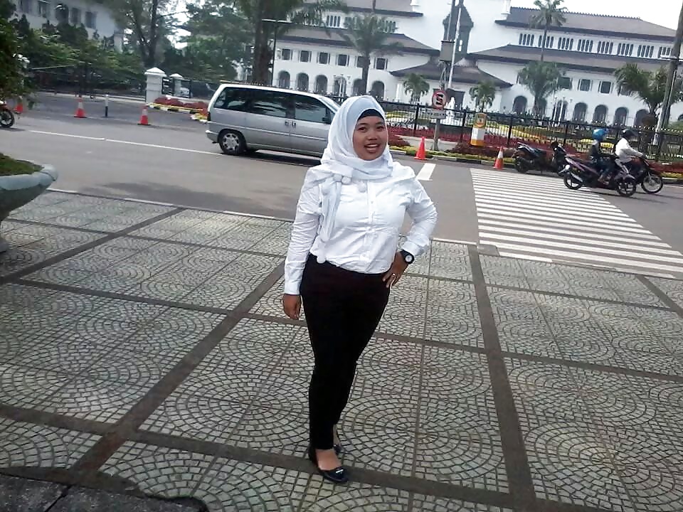 Jilbaber toge dan seksi indonesia #27812615