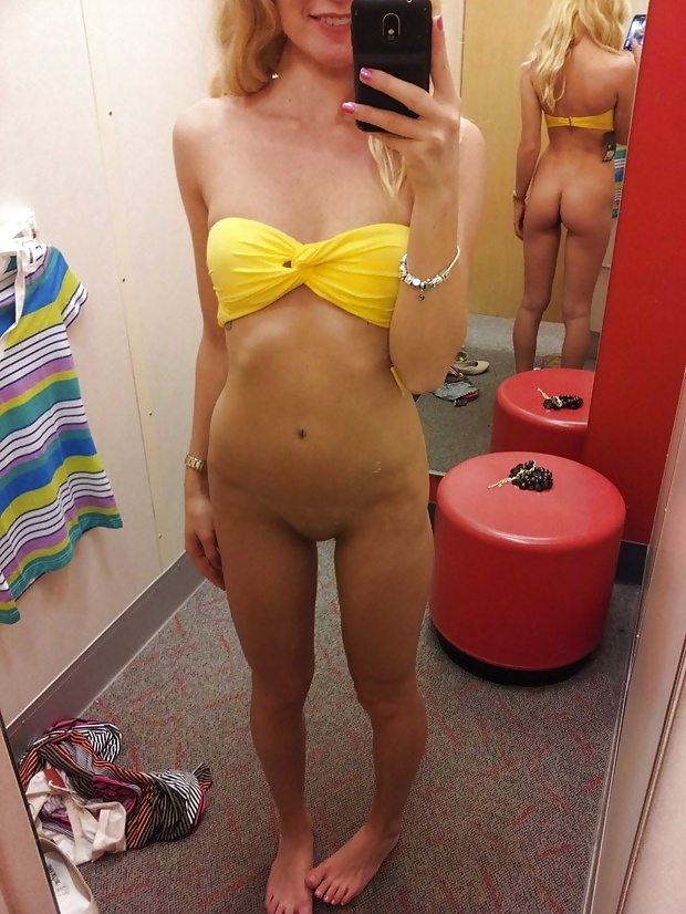 Changing Room Hotties #22995028