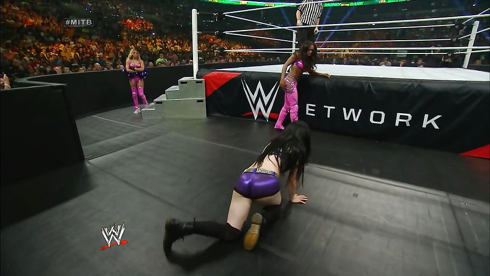 Paige Cameltoe & Ass Wwe Champ De Bataille Et MITB #33317248