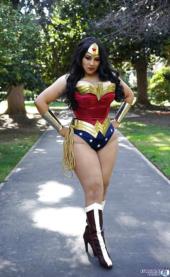 Cosplay #9: Ivy as Wonder Woman from DC Comics  #27549750
