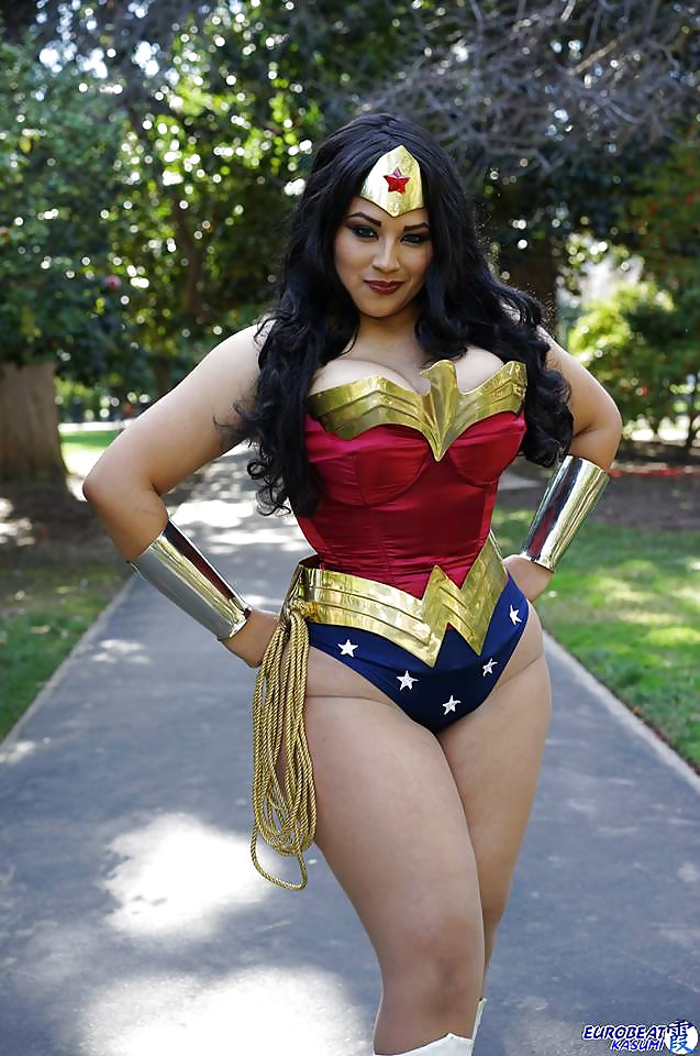 Cosplay #9: Ivy as Wonder Woman from DC Comics  #27549756