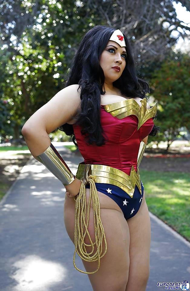 Cosplay #9: Ivy as Wonder Woman from DC Comics  #27549763