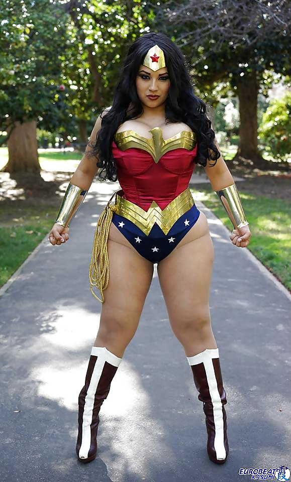 Cosplay #9: Ivy as Wonder Woman from DC Comics  #27549792