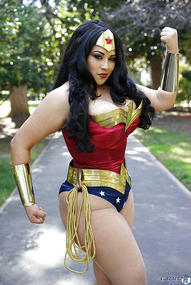 Cosplay #9: Ivy as Wonder Woman from DC Comics  #27549809