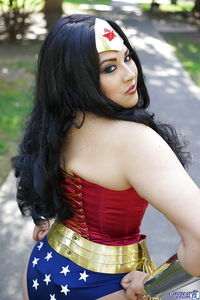 Cosplay #9: Ivy as Wonder Woman from DC Comics  #27549958