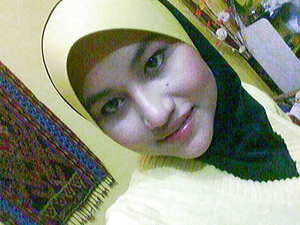 Tudung 23
 #25261866