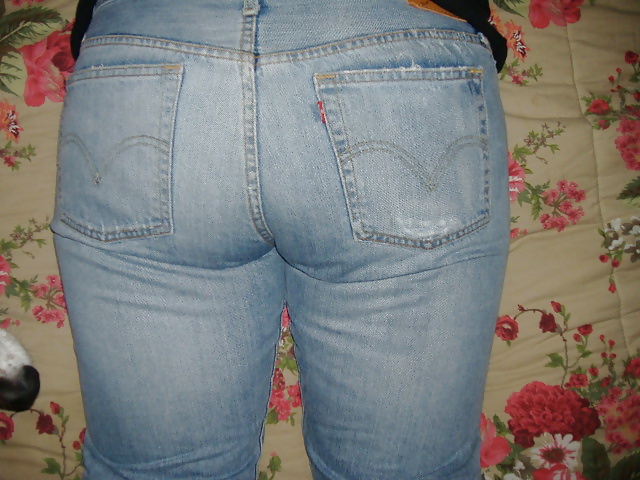 Regine in jeans clvi
 #25731237