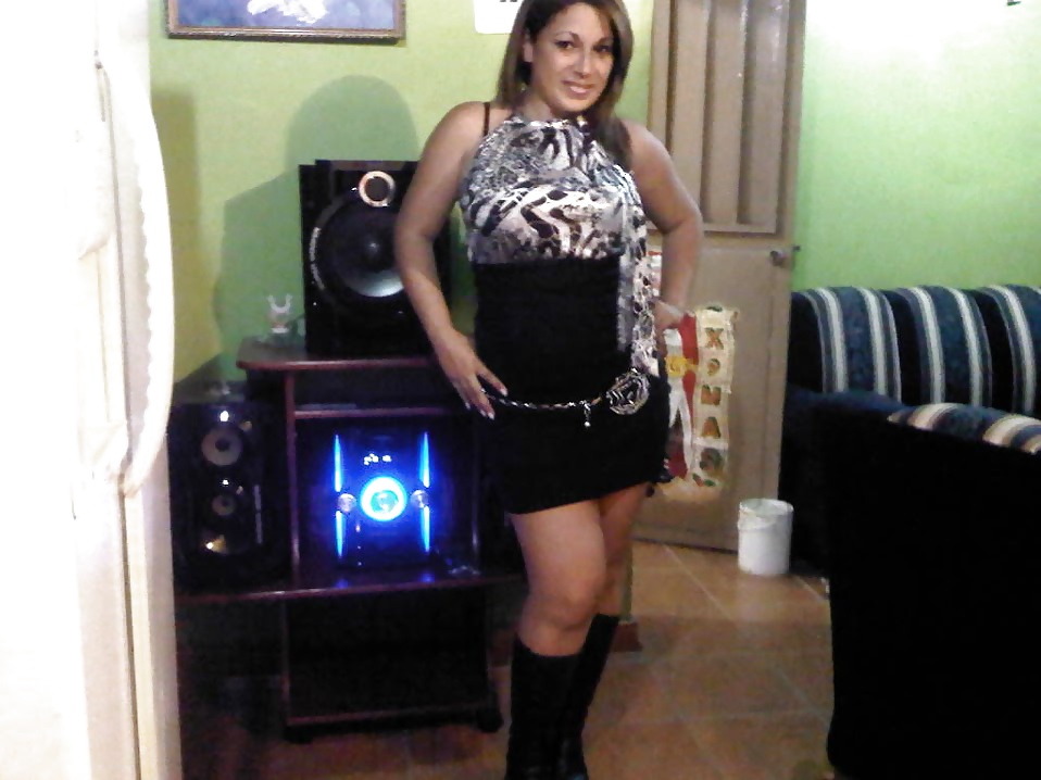 Yummy latina milf
 #25393750