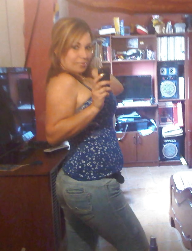 Yummy Latina Milf #25393933