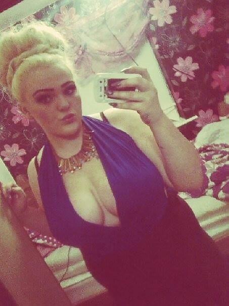 Fat boobed chav miss piggy
 #33023154