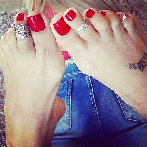 Red nails 2 #28818863