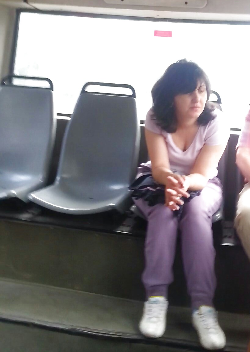 Spion Alt + Jung In Bus, Straßenbahn Rumänisch #26735375