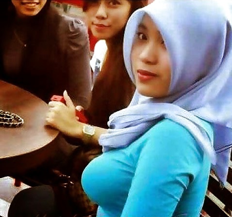 GORGEOUS & SEXY MALAY GIRL (MELAYU)! #39171170