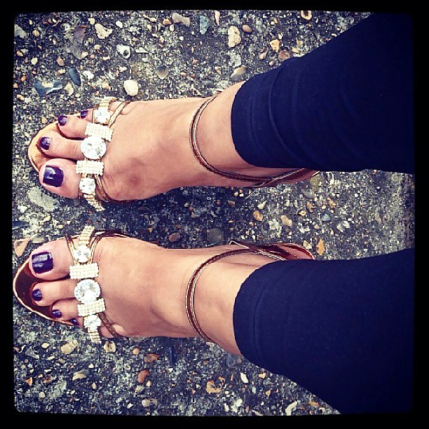 Paki, indian, bengali, hijabi feet, toes and heels Part 1  #33036941