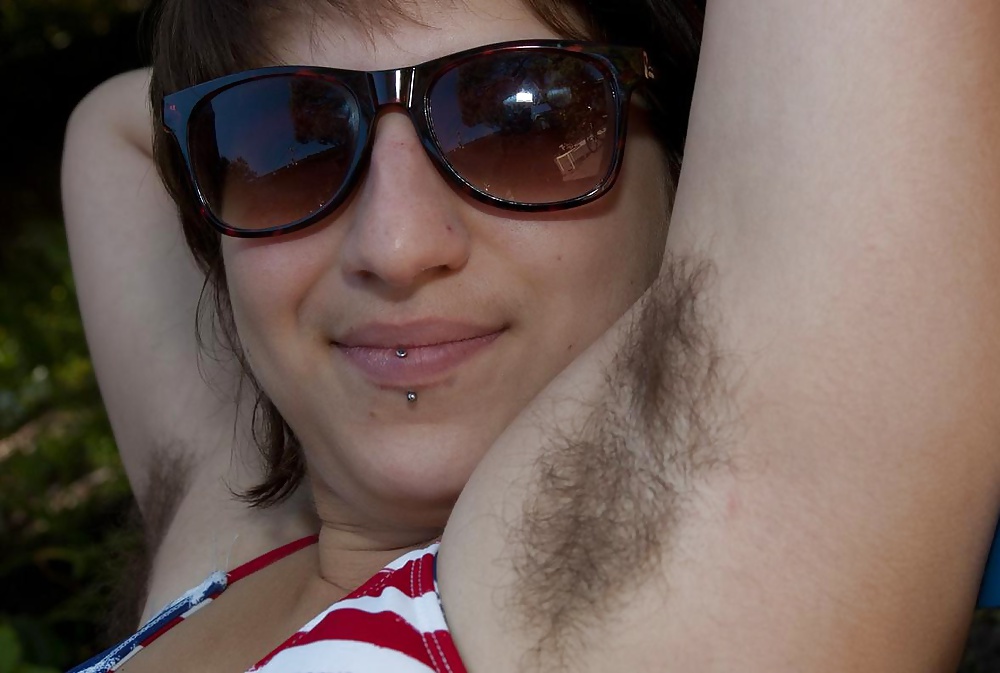 Miscellaneous girls showing hairy, unshaven armpits 6 #35410526