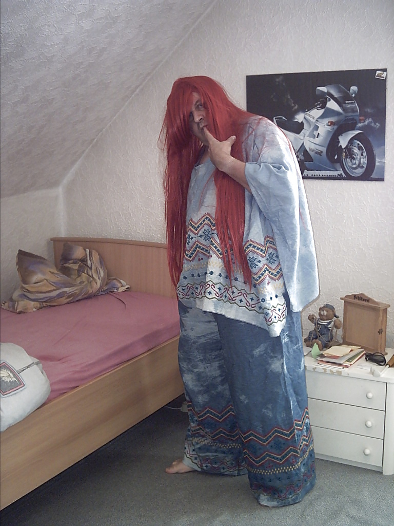 Ich in mein schlabberig weiten schlaf fummel 
 #40680132